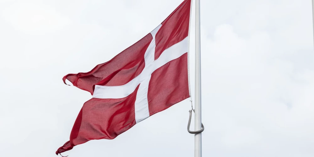 Dānijā kopš 22. septembra vairākkārt novēroti neidentificēti lidroboti, kuru dēļ tika slēgtas vairākas lidostas.