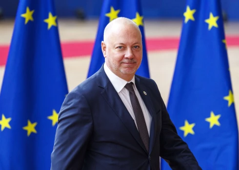 Bulgārijas premjerministrs Rosens Žeļazkovs iepriekš uzsvēra, ka valdība atbalsta pakāpenisku atteikšanos no Krievijas energoresursiem, atsaucoties arī uz ASV prezidenta Donalda Trampa uzrunu ANO Ģenerālajā asamblejā.
