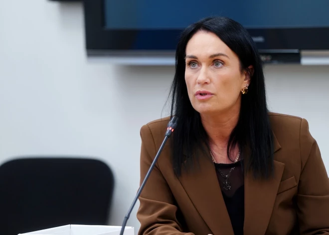 "Glābējsilītes" projekta vadītāja Laura Zvirbule sniedz komentāru par Ķengaragā uz ielas atstāto zīdainīti