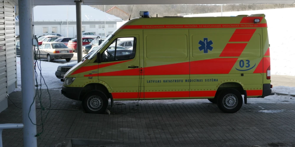Kuldīgas slimnīcā nonākušas vairākas personas pēc sintētisko narkotiku lietošanas.