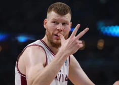 Dāvis Bertāns ar troksni atgriežas Eirolīgā; “Dubai” sekmīga debija