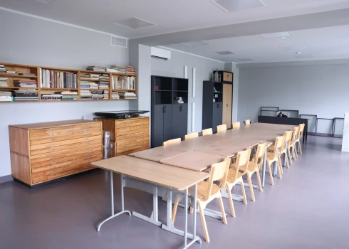 Треть школ не справляется с переходом на обучение только на латышском.