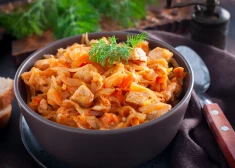 Как вкусно приготовить капусту? Аппетитный рецепт с курицей и овощами
