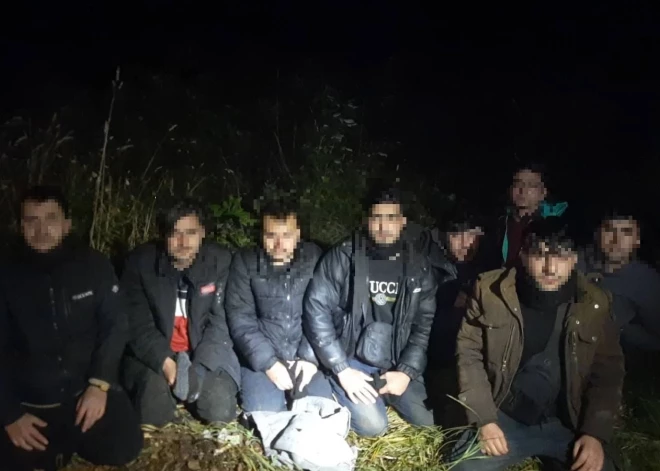 Par valsts robežu nelikumīgi šķērsojušu personu pārvadāšanu aizturēts Latvijas pilsonis