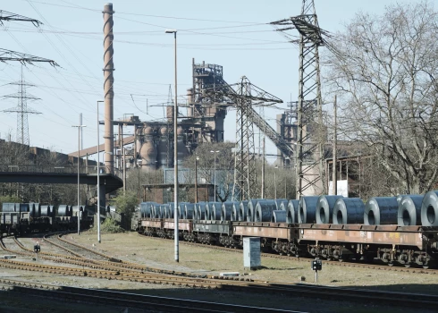 Šlēsvigā-Holšteinā droni pārbaudīja "Thyssenkrupp" koncerna rūpnīcu.