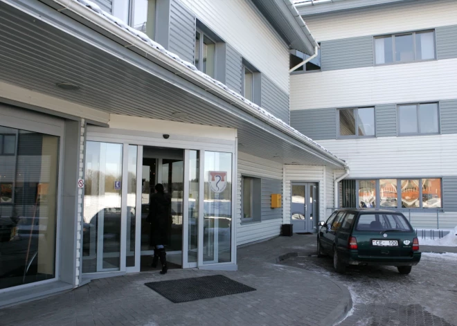 Kuldīgas slimnīcā mirusi, iespējams, ar narkotikām saindējusies jauniete