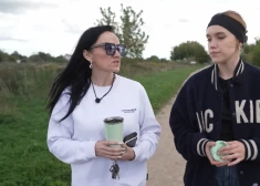 Šova "Ģimene burkā" zvaigzne Agrita Bindre tomēr prāto izvākties no mammas mājas