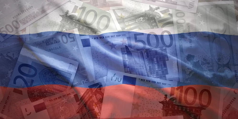 Izmeklēšanas gaitā dienests noskaidroja, ka Krievijas pilsonis pēc pastāvīgās uzturēšanās atļaujas Latvijā iegūšanas attālināti bija nodarbināts trīs ar finanšu jomu saistītos uzņēmumos Krievijā, kur ieņēma ģenerāldirektora padomnieka, finanšu direktora un galvenā ekonomista amatus.