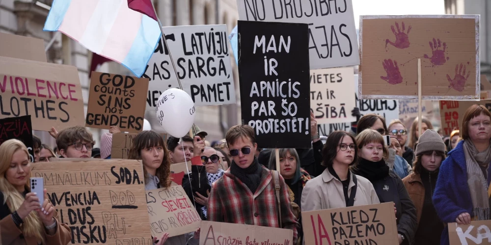  Virkne NVO pie Saeimas protestē pret izstāšanos no Stambulas konvencijas.