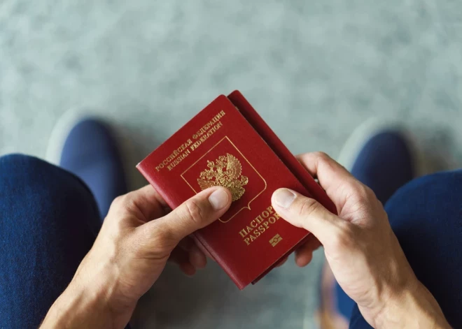 В соседней с Латвией стране отмечен массовый отказ от российского гражданства