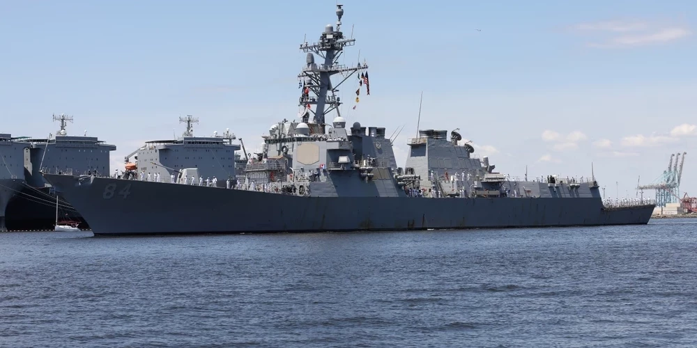 USS Bulkeley.