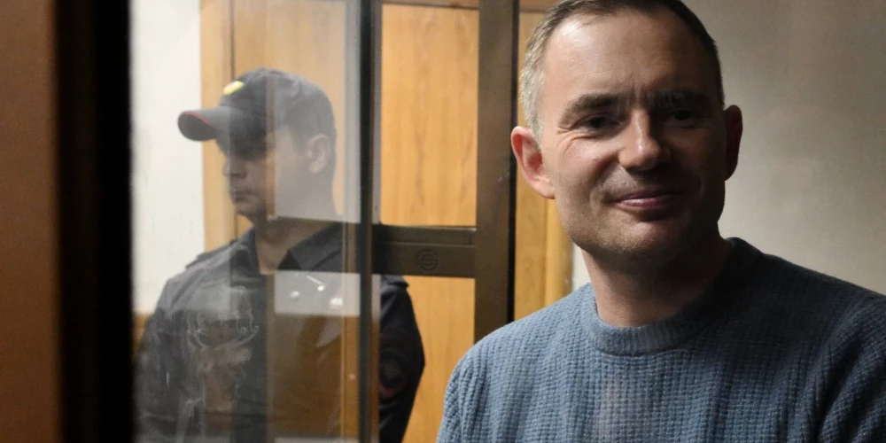 Krievijā apcietināts "Jabloko" priekšsēdētāja vietnieks. 