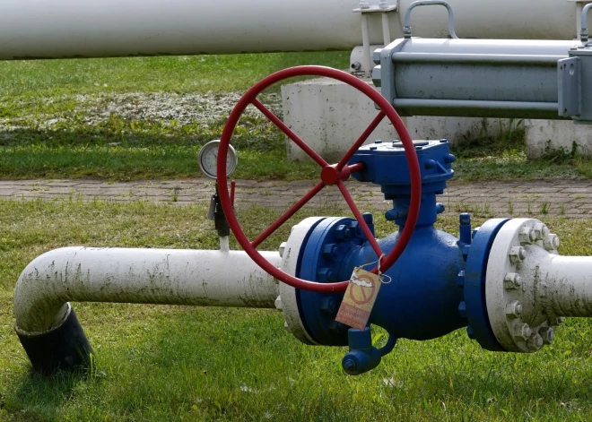 Инчукалнское газохранилище заполнено лишь наполовину - так готова ли Латвия к отопительному сезону?