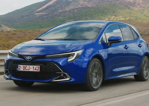 Pēc cenas un snieguma attiecības nemainīga vērtība ir tādi vieglo automašīnu klasiķi kā Škoda Octavia un Toyota Corolla.