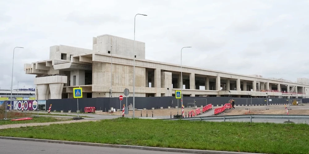 Строительство станции Rail Baltica в рижском аэропорту.