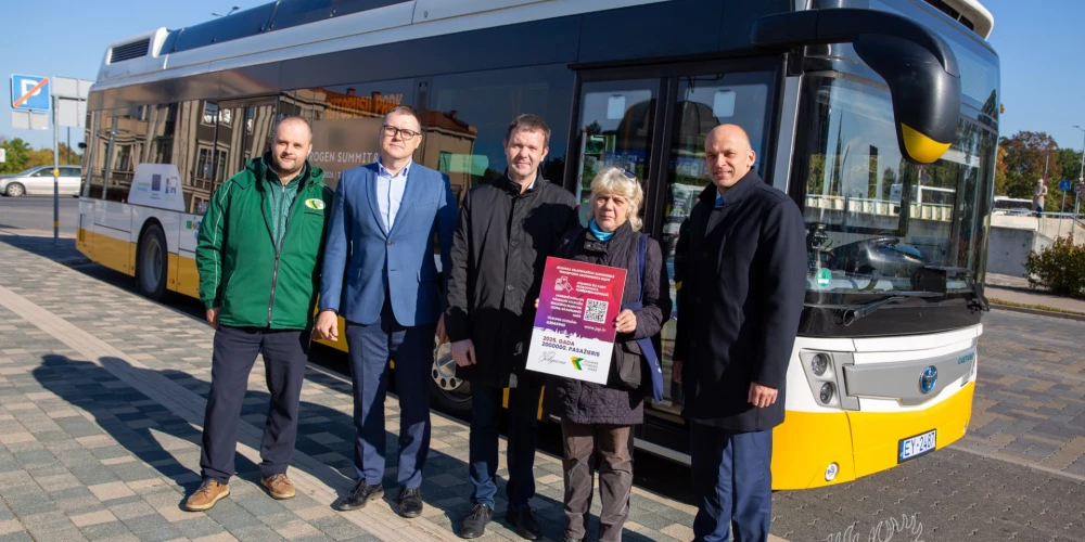 Vērts pieminēt, ka miljons apkalpotais pasažieris 2025. gadā tika reģistrēts 26. aprīlī plkst. 8.42, braucot ar 1. maršruta autobusu no pieturas “Centrs” uz 4. līniju.