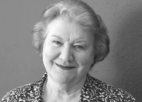 96 gadu vecumā mūžībā devusies britu aktrise Patrīcija Rūtledža.