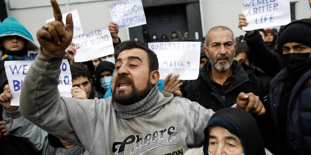 Migranti Baltkrievijā pieprasa labāku dzīvi, bet otrpus robežas, nevis Lukašenko "paradīzē".