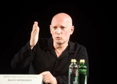 Režisors Alvis Hermanis saskata aizdomīgu sakarību starp Stambulas konvencijas atbalstītājiem un kādu nopietnu problēmu Eiropā