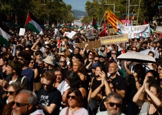 Barselonā iespaidīgs skaits cilvēku protestē pret karu Gazas joslā