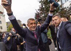 Provizoriskie rezultāti: Čehijas parlamenta vēlēšanās uzvarējusi bijušā premjerministra Babiša vadītā partija