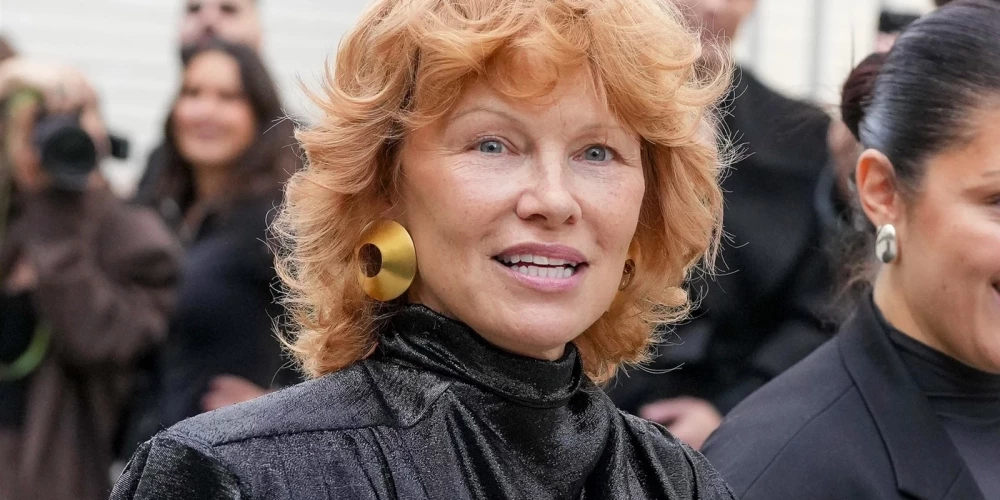 Памела Андерсон сменила цвет волос и стала похожа на... Людмилу Гурченко.
