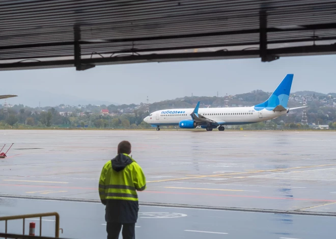 Apdraudējuma dēļ Krievijā uz laiku apturēta vairāku lidostu darbība