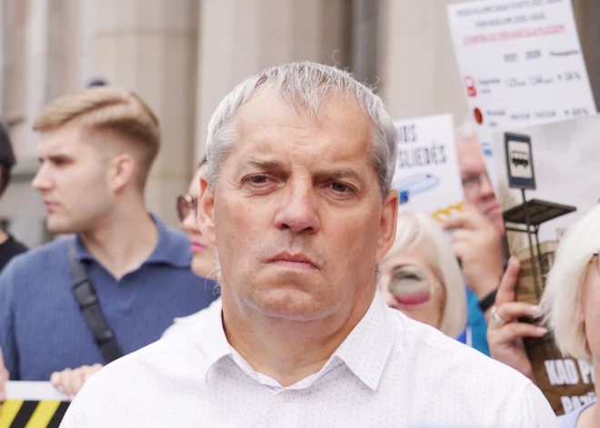 "Mums tiek radīti lieli, finansiāli zaudējumi!" Latvijas Pasažieru pārvadātāju asociācija vēršas pie Satiksmes ministra