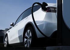"Latvenergo" Baltijā izbūvēs 54 elektroauto uzlādes stacijas
