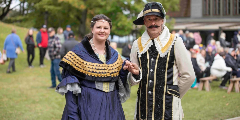 Gadatirgū viesu vidū bija arī "pats hercogs Jēkabs".