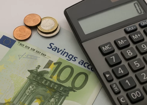 Латвийские предприятия хранят почти 6 млрд евро «под нулевой процент».