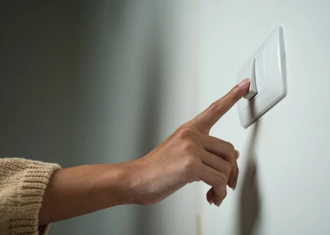 Жителям Латвии напомнили о процедуре, которую они обязаны провести в своем жилье раз в 10 лет