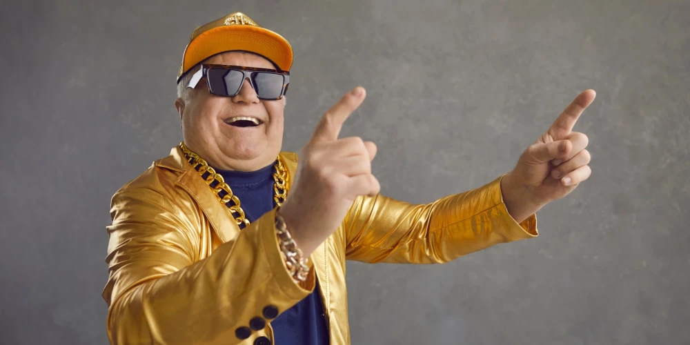 Самоуправления выплатили бывшим руководителям пособия на 2,2 млн евро.