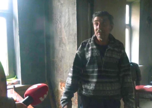 Марис выжил в квартире, где начался пожар.