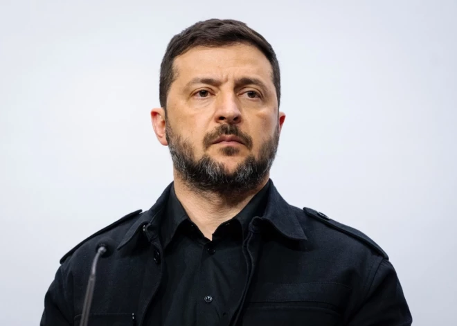 Zelenskis: Krievijas dronos un raķetēs atrasti desmitiem tūkstošu ārzemju detaļu