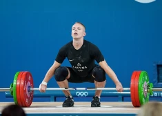 Suharevam pasaules svarcelšanas čempionātā 11.vieta