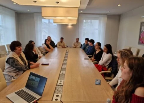 Saldus vidusskolas apmaiņas projekta dalībnieki no Spānijas viesojas Saldus novada pašvaldībā.