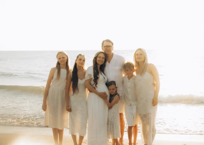 Garīdznieka Pētera Sproģa kuplajā ģimenē pieaugums - vēl viena meita