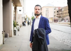 Pianists Andrejs Osokins divus gadus pēc šķiršanās joprojām viens