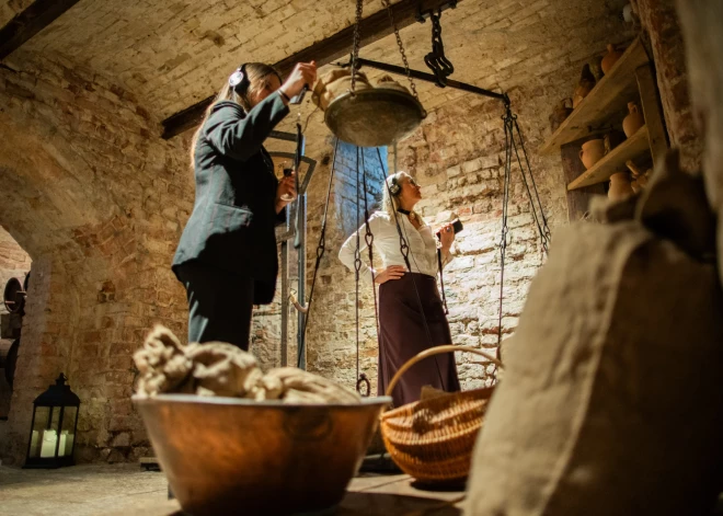 Дом Черноголовых становится многоязычным - аудиогид доступен уже на девяти языках