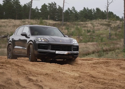 "Porsche" tehnoloģijas "off-road" braukšanai atļauj ļoti daudz.