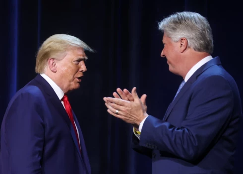 Mācītājs Roberts Moriss ir kādreizējais ASV prezidenta Donalda Trampa padomnieks ticības jautājumos.