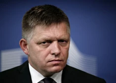 Фицо сдался: Словакия послала Украине пакет военной помощи