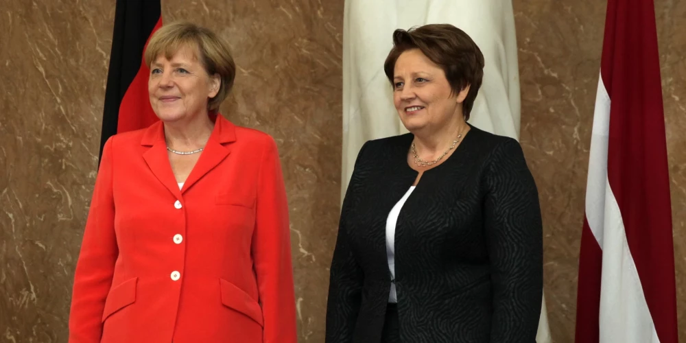 Bijusī Vācijas kanclere Angela Merkele un bijusī Ministru prezidente Laimdota Straujuma.