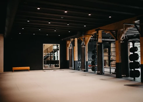 Liepājā durvis ver Kristapa Porziņģa iedvesmotā MMA treniņu zāle “One Curonia”.