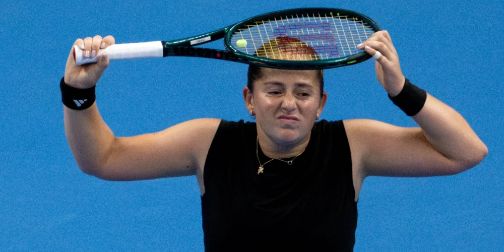 Aļonai Ostapenko Uhaņas svelmē spēle pagalam nevedās.