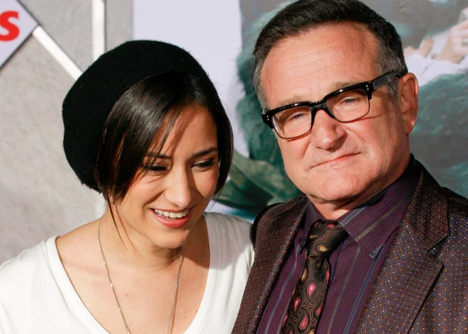 Дочь Робина Уильямса раскритиковала фанатов, создающих "отвратительные" видео, изображающие ее отца