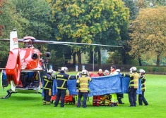 Savā mājā sadurta tikko ievēlētā Vācijas pilsētas mēre, viņas dzīvība ir briesmās