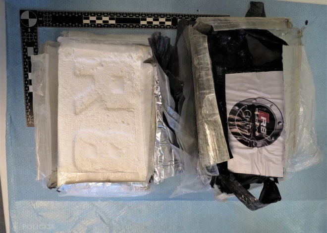 Valsts policija aiztur lielāko narkodīleru grupu šogad.