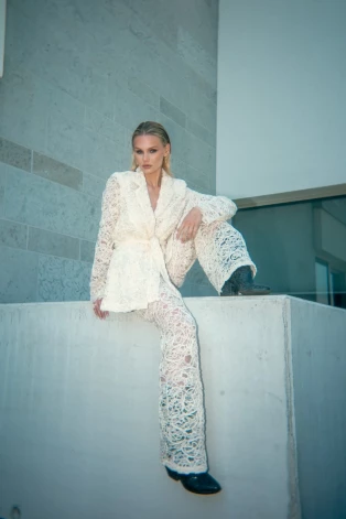 Nora Isle. Publicitātes foto